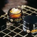 Perfumy w wosku pszczelim Lśnienie 15 g - Miodowa Mydlarnia