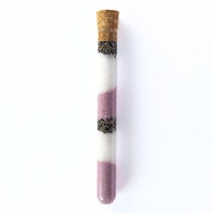 PRZECENA! (krótki termin) Sól do kąpieli w fiolce Lawendowe wzgórza 70 g - Miodowa Mydlarnia